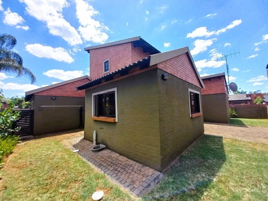 3 Bedroom Property for Sale in Waterval East North West